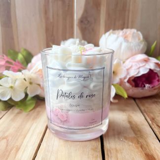 Bougie Fouettée Artisanale Parfumée aux Pétales de Rose